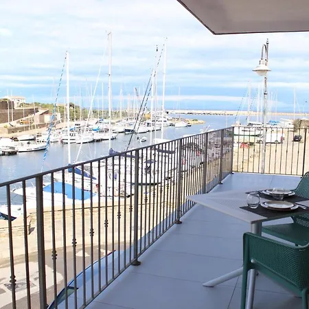 103 Boutique Hotel 3*