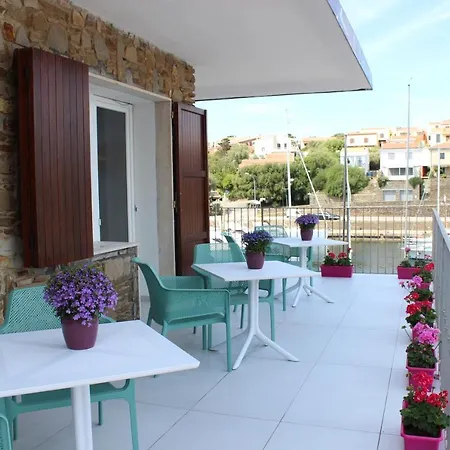 Hotel 103 Boutique 3*