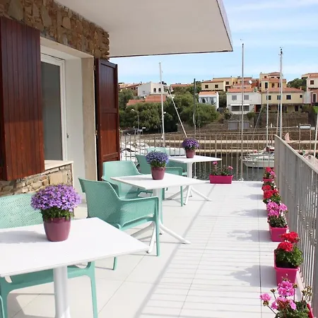 Hotel 103 Boutique 3*