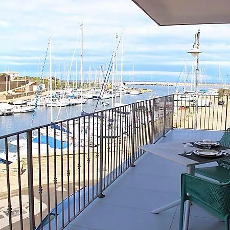 Hotel 103 Boutique 3*